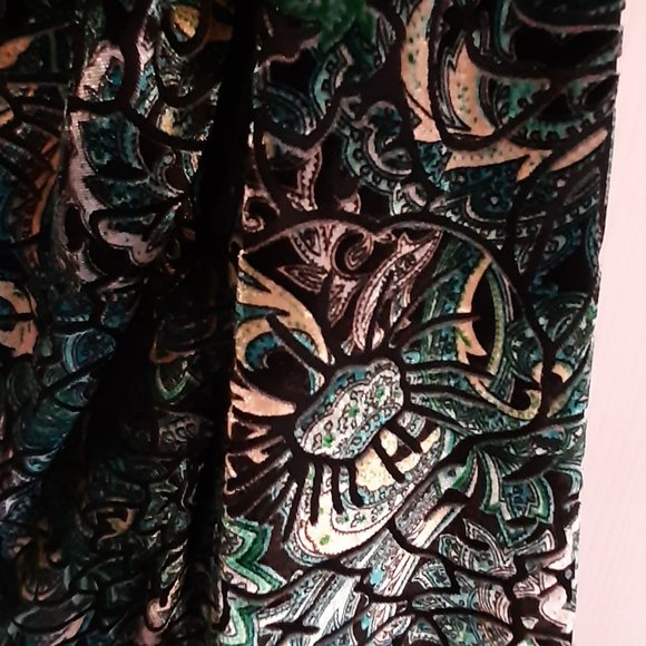 2 beautiful tops, very comfortable and feminine - Picture 3 of 8